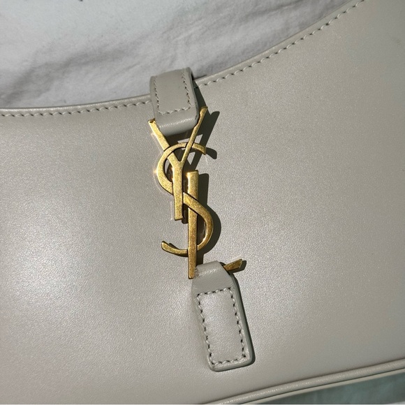 SAINT LAURENT Mini 5A7 Hobo Bag - Picture 15 of 17
